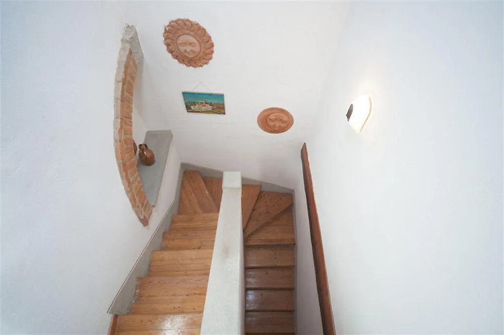 Casale Rosennano Guest House Siena